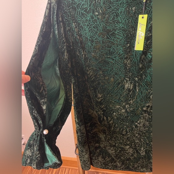 Sam Edelman Crushed Velvet Dress in HUNTER GREEN Slit Sleeves - Picture 3 of 9